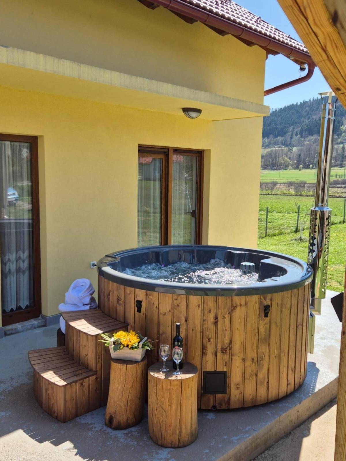 Kuca Trota - Sauna, Hot Tub Otocac Ngoại thất bức ảnh